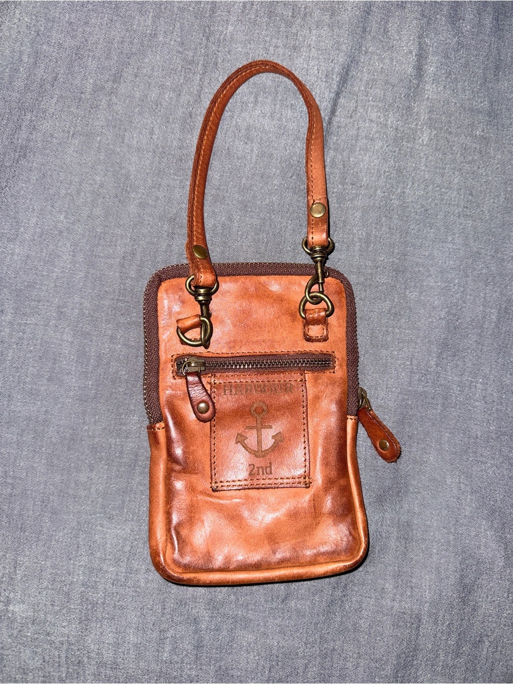 Men's Leather Crossbody Phone Pouch - Brown